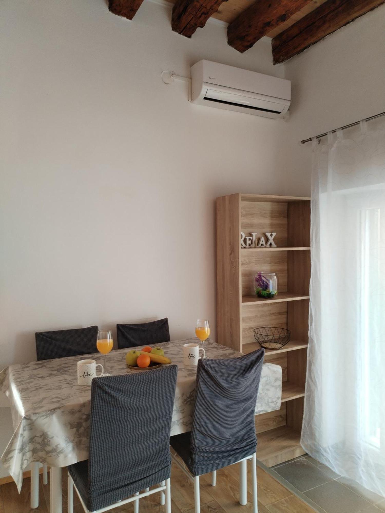Ema Apartment Prvic Sepurine Exterior photo